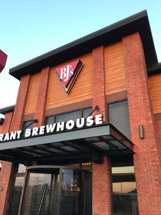 BJ's Brewhouse Sign