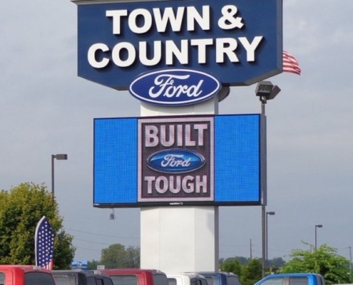 Town and Country Ford Sign